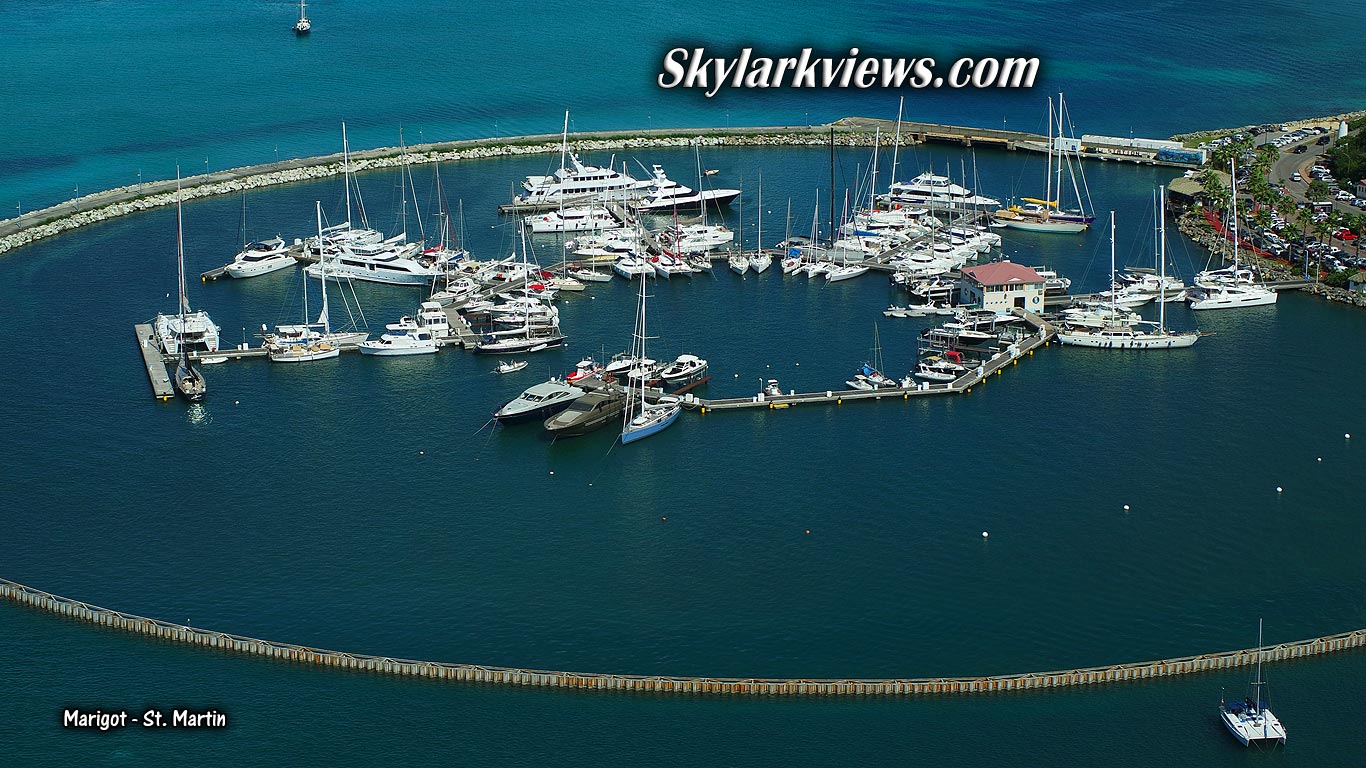 yachts at marigot harbour